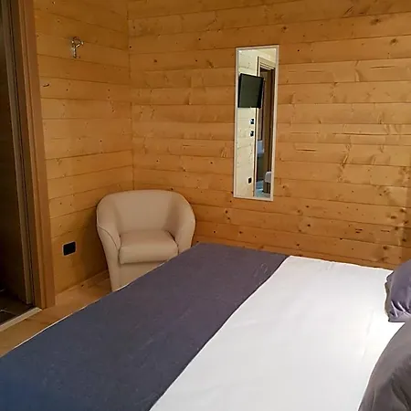 Lorica Hotel 4*